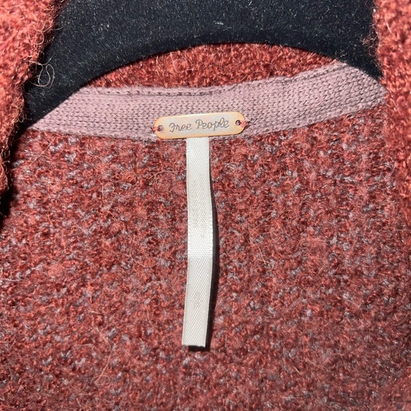 Free People Boho Oversized Pullover in Textured Red Knit - Picture 4 of 6